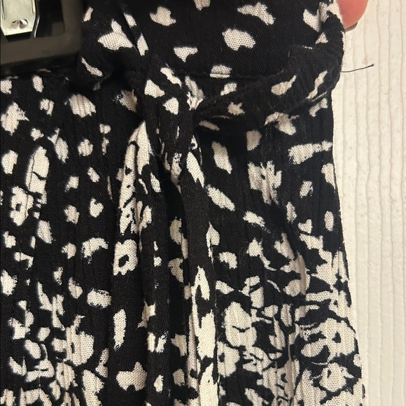 Knox Rose Floral Spotted Black White Rayon Midi Skirt Scalloped Hem Size XXL - Picture 5 of 9